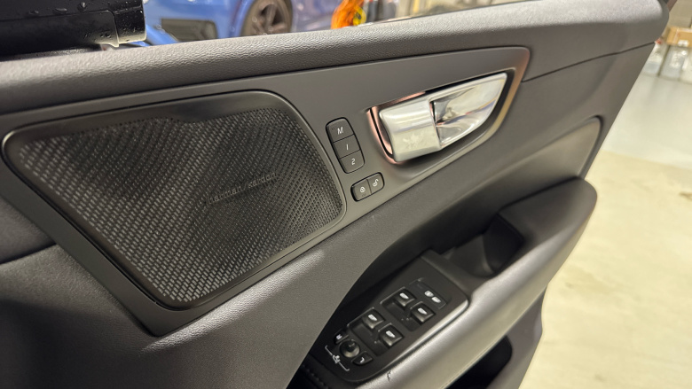 Volvo XC60 2.0 T6 [350] RC PHEV Plus Dark 5dr AWD Geartronic Estate